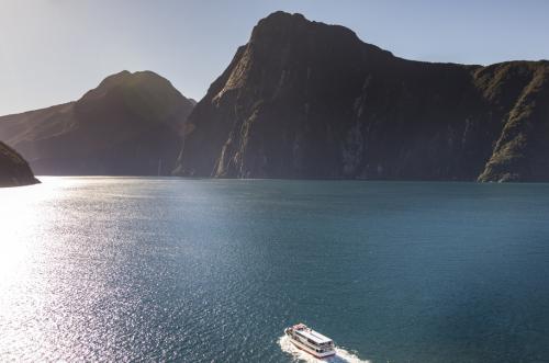 Milford Sound Nature Cruise at sunset 2