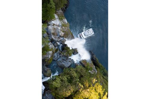 Nature Cruise getting close to the Stirling Falls