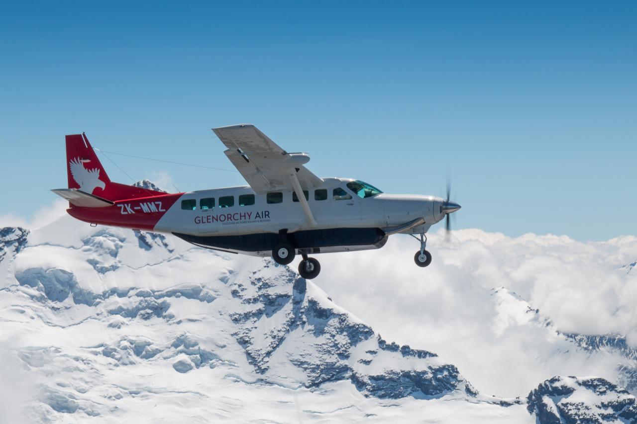 Coach, Cruise & Scenic flight with Glenorchy Air