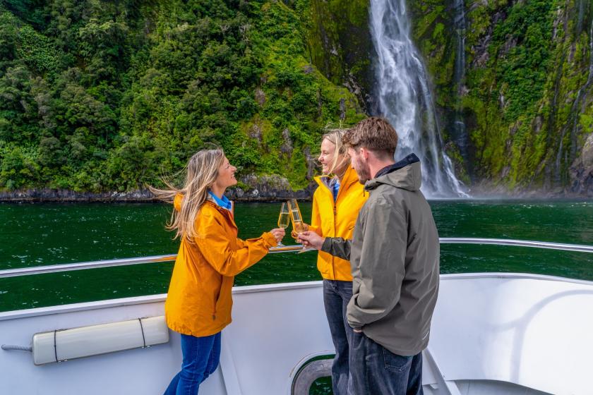 Upgrade your cruise with the Cascade Lounge experience