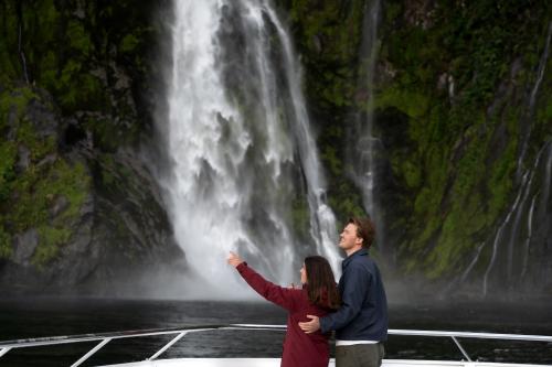 Milford Sound Nature Cruise